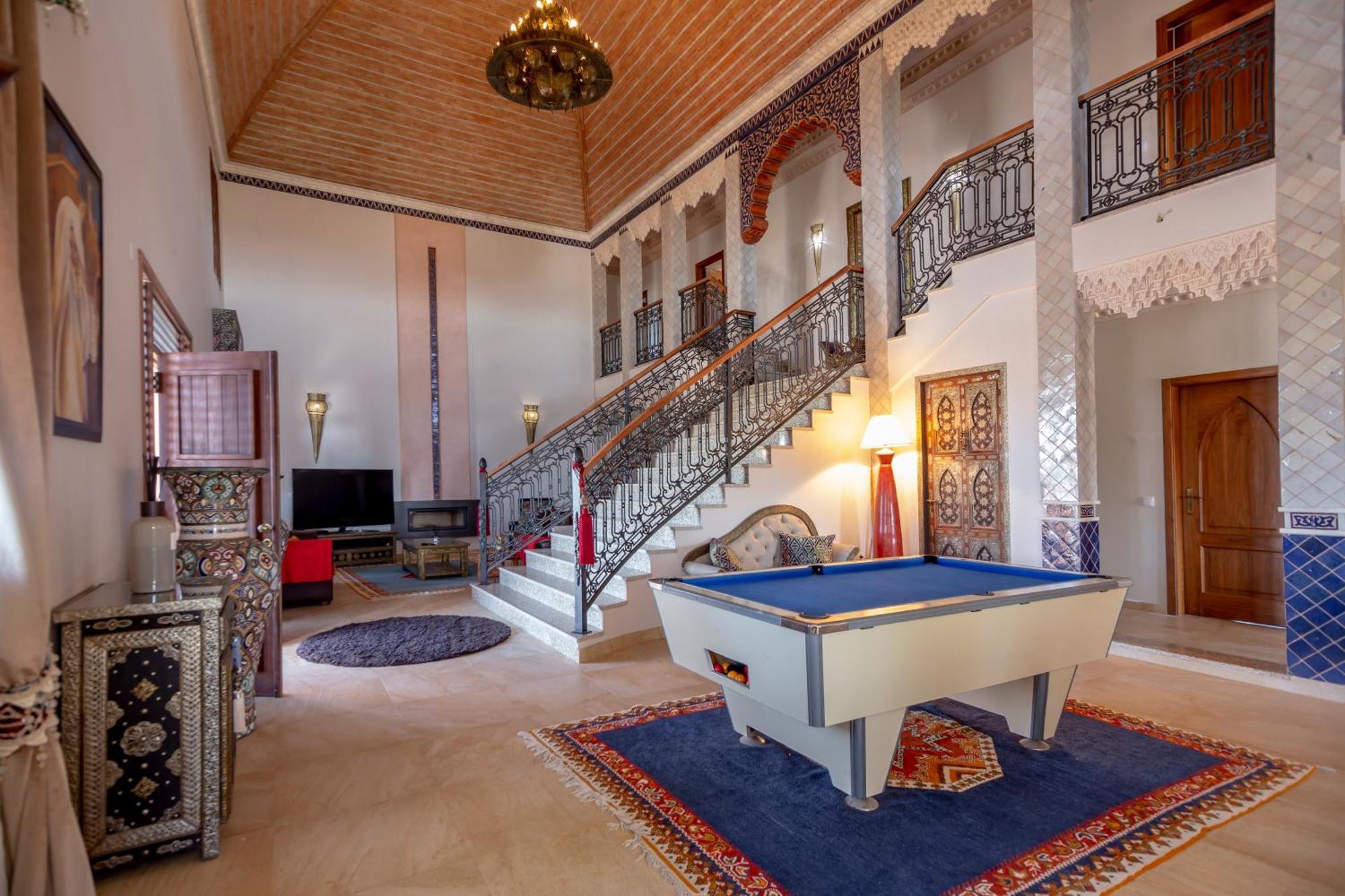Al Karob Yoga Boutique Hotel Guia  Bagian luar foto