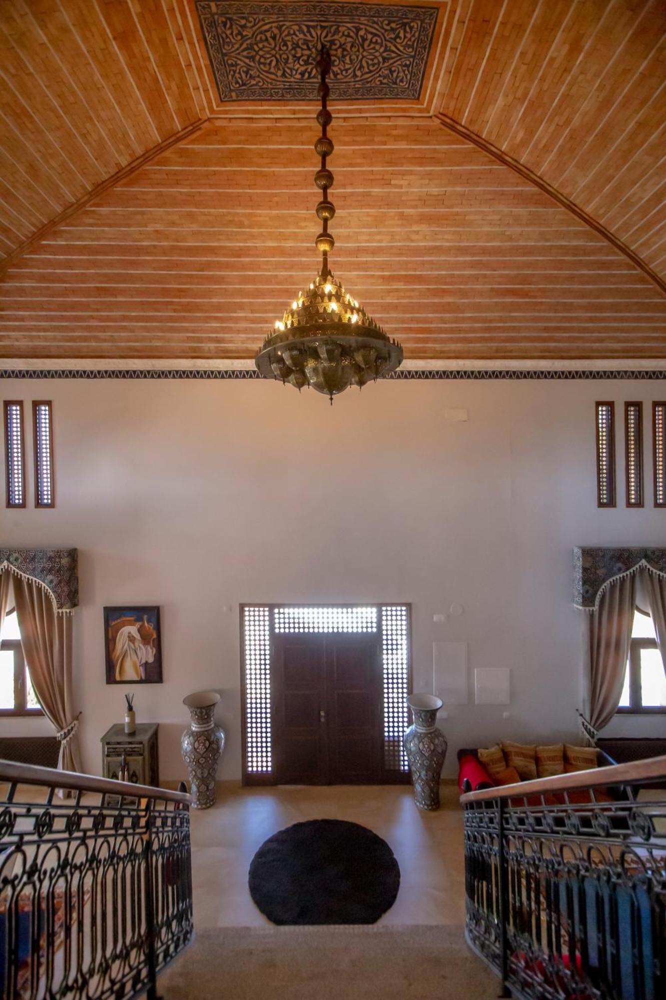 Al Karob Yoga Boutique Hotel Guia  Bagian luar foto