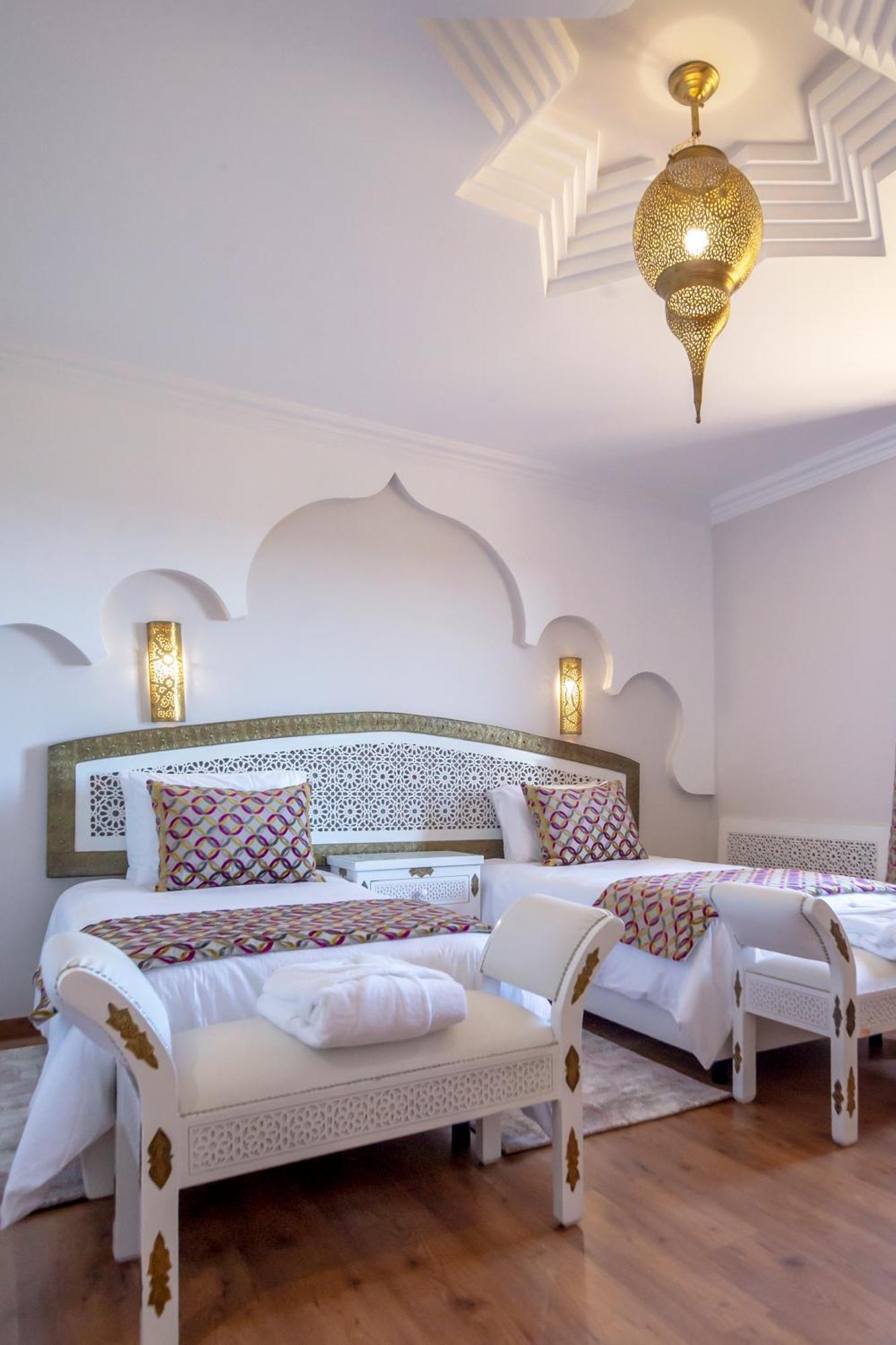 Al Karob Yoga Boutique Hotel Guia  Bagian luar foto
